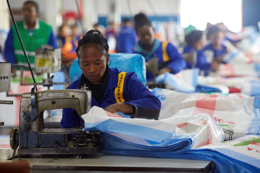 Vers une industrialisation durable à Madagascar : engagement des entreprises du SIM pour une économie verte et inclusive